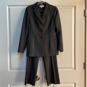 Vintage Casual Corner Pinstripe Pantsuit Blazer Trousers Charcoal Grey Office